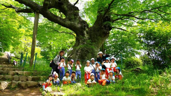 年長さんと金山散策